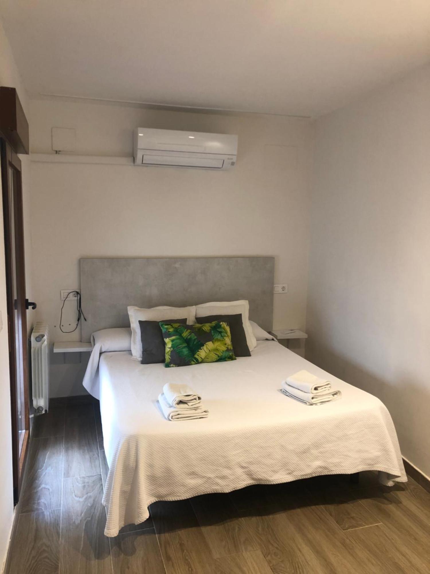 Vallespin 43 Parking, Wifi Ávila Екстериор снимка